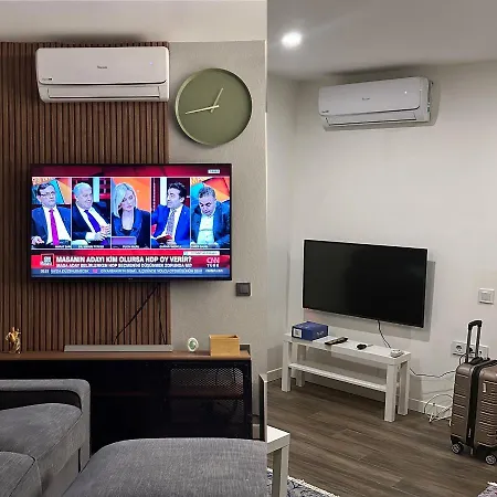 Essiz Konsept Daireden Havuza Ozel Girisli Apartment *